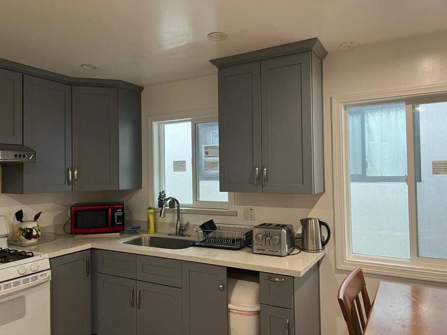 Affordable Private Rooms With Shared Bath Kitchen Near Sfo Daly City Eksteriør billede