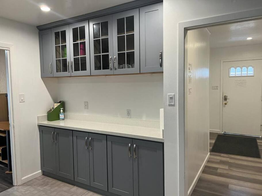 Affordable Private Rooms With Shared Bath Kitchen Near Sfo Daly City Eksteriør billede